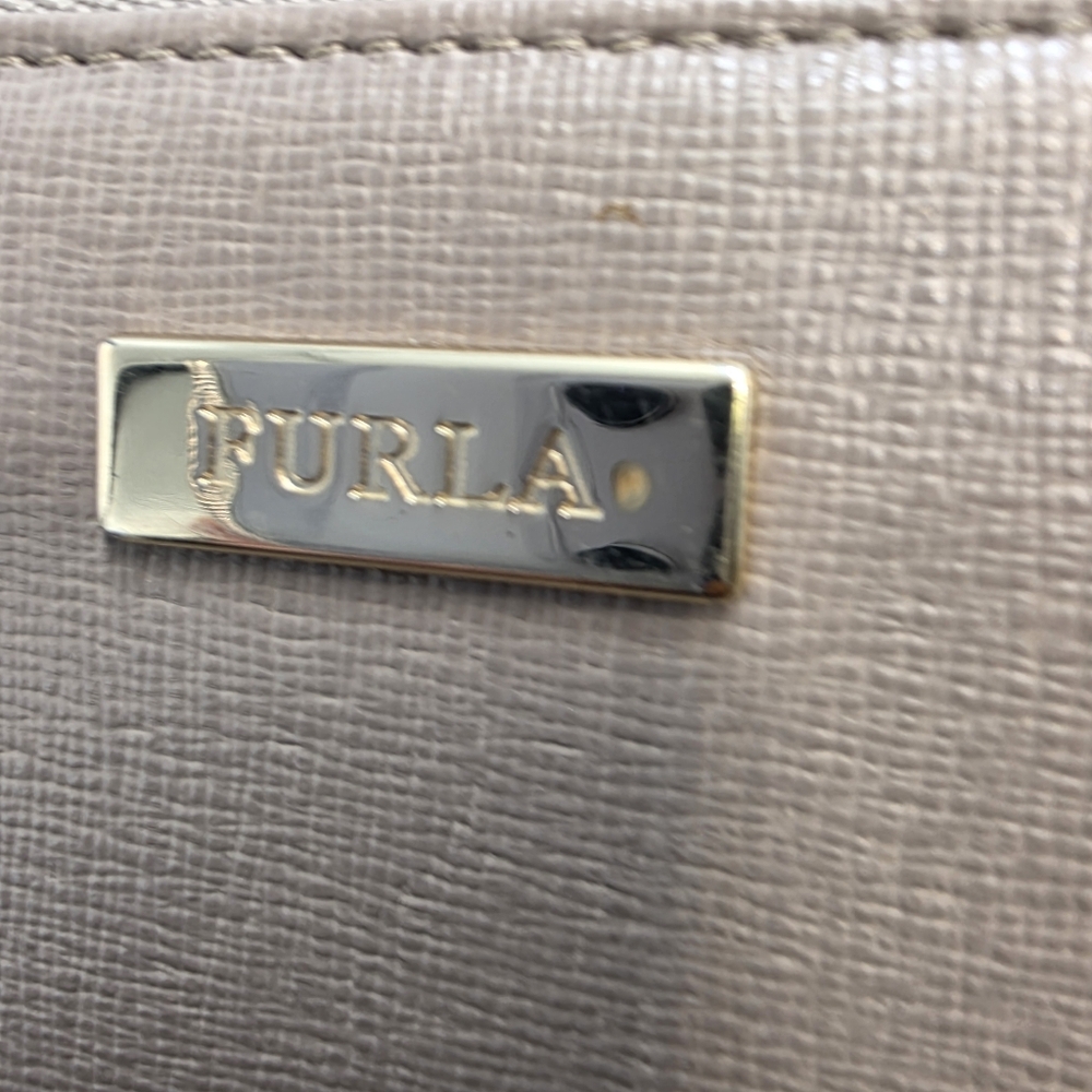 Furla Gray Saffiano Leather Zip Around Wallet Clutch Gold Hardware Excellent! - Picture 2 of 10